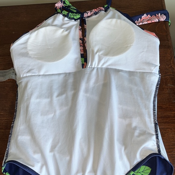 B2PRITY Size Medium One Piece Swimsuit NWOT - Picture 5 of 8